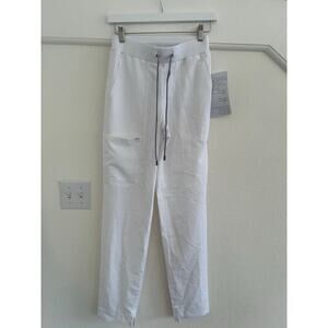 NWT Fabletics Womens White XS Tall Ion Scrub Jogger READ